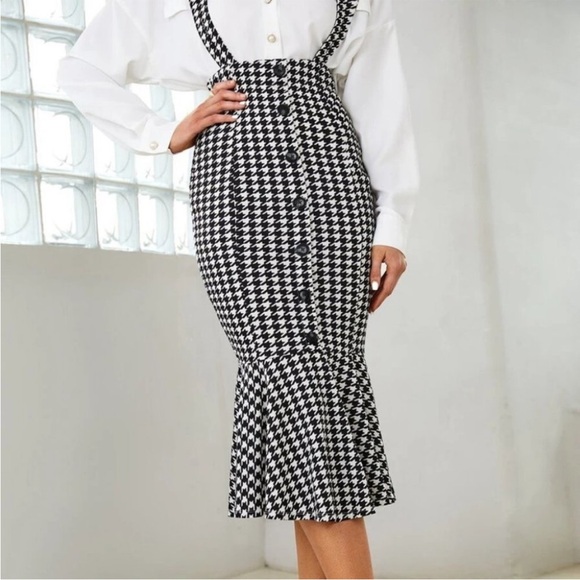 Mermaid Hem Skirt with suspenders Houndstooth Print - Picture 7 of 9